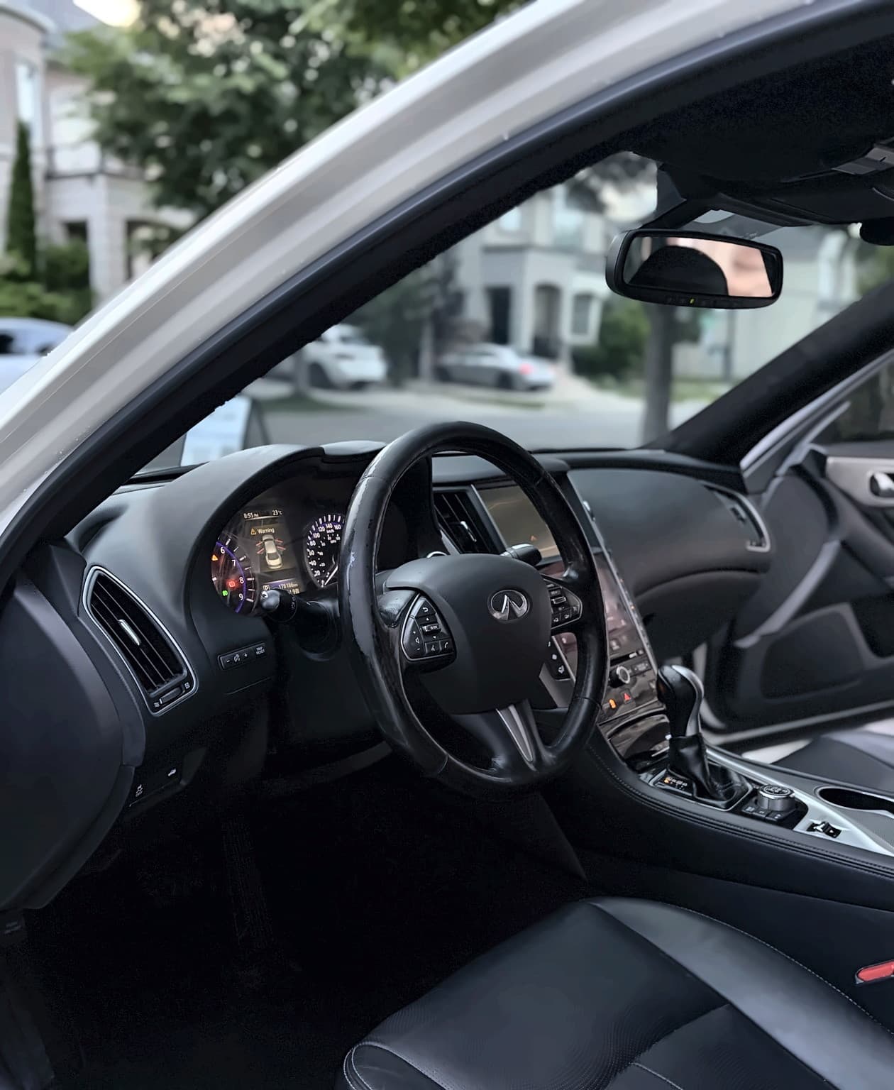 Freshly detailed Infiniti front interior