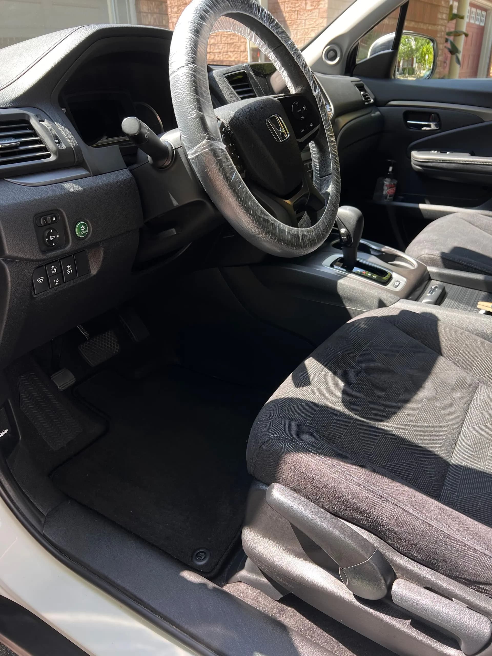 SUV after a Soap N Shine full detail